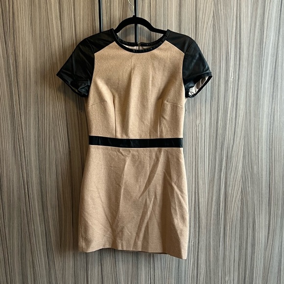 Club Monaco Wool Blend Lined Dress with Leather Trim Size 4 - Picture 1 of 6